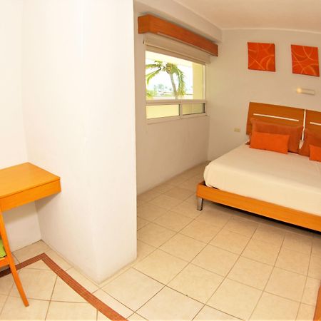 Camino Real Manzanillo Hotell Exteriör bild