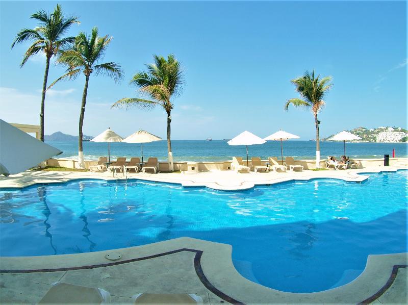 Camino Real Manzanillo Hotell Exteriör bild