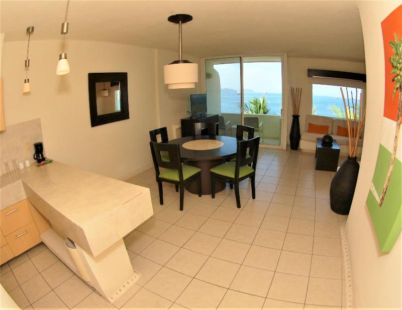 Camino Real Manzanillo Hotell Exteriör bild